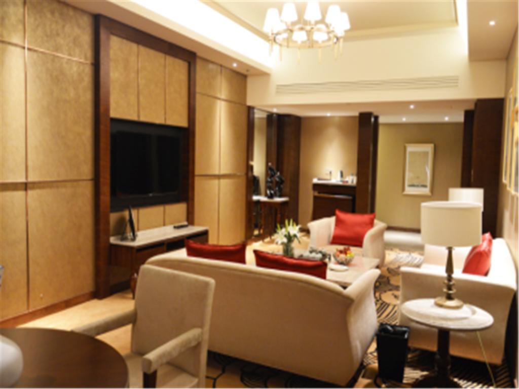 Luxury Blue Horizon Hotel Dongying Exterior photo