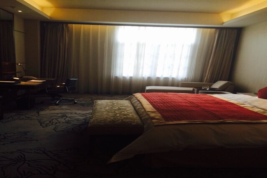 Luxury Blue Horizon Hotel Dongying Exterior photo